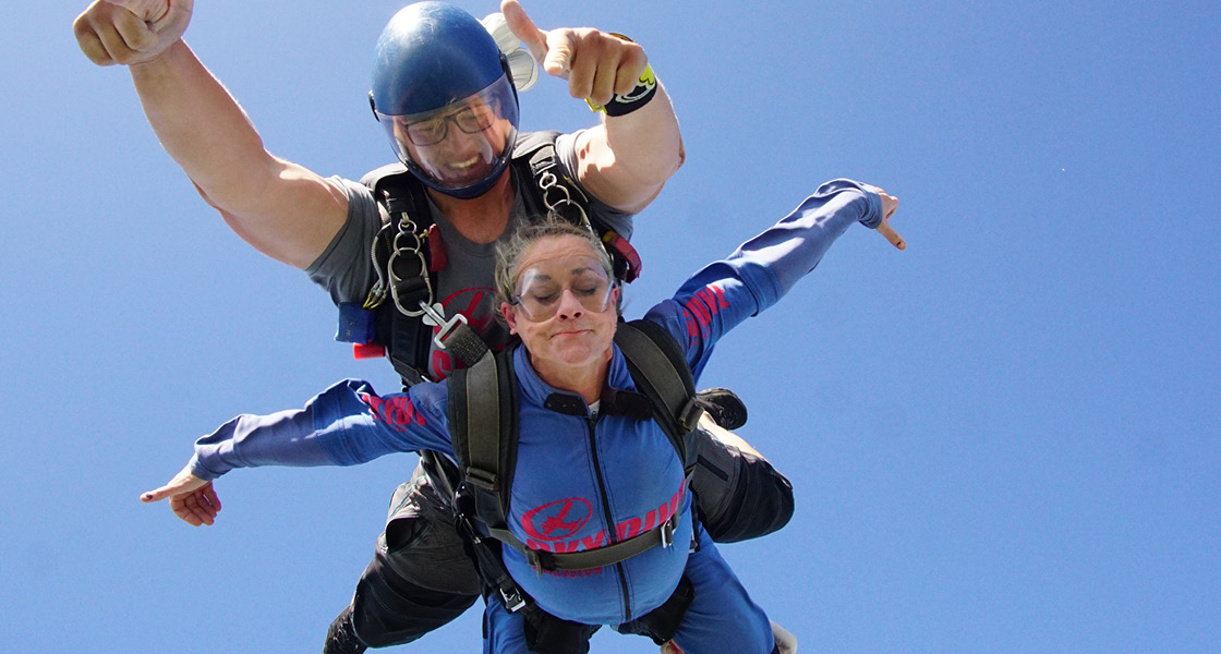 Linzi Corrigan skydives at Hibaldstow