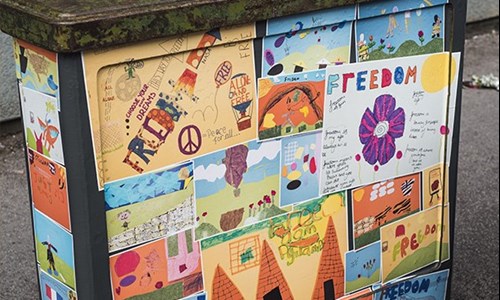 KCOM East Hull Culture Cabinets - Buckingham Primary School Designs