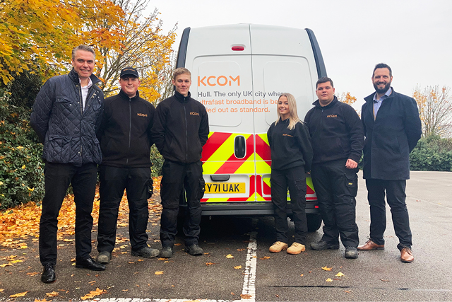 KCOM wholesale MD Tim Shaw meets apprentices