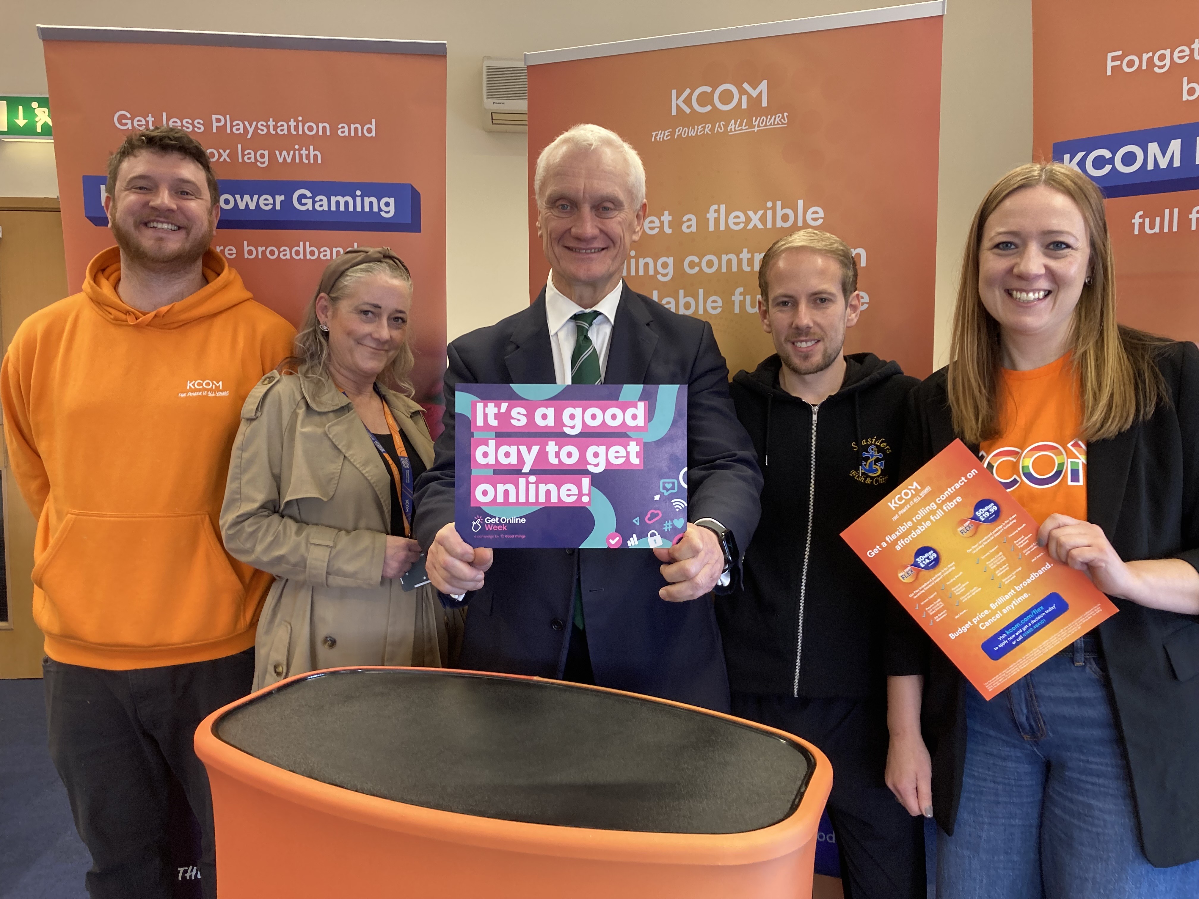 Graham Stuart MP meets KCOM at the SHoRes centre in Withernsea